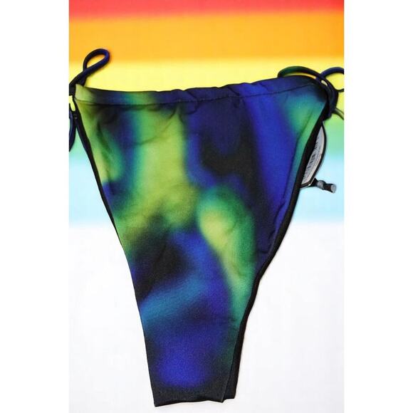 PrettyLittleThing Blue Abstract Tie Side Bikini Bottoms – Size 16 - Picture 6 of 7